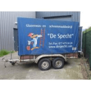 Veiling van diverse kantoorbenodigdheden, (partij) goederen & aanhangwagen te Belfeld