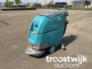 Vorkheftrucks, hoogwerkers en schrob- en zuigmachines