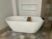 Vente aux enchères en ligne Bedrijfsbeeindiging Sanitair, badkamermeubilair, accessoires, Tegel vloeren