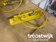 Vente aux enchères en ligne Bouwmachines, hoogwerkers, heftrucks, agrarisch materieel en gereedschappen
