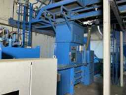 Online auction Distributie centrum Blokker. machines, inpaklijnen, rollend materieel en heftafels