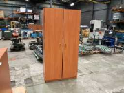 Online auction Diverse kasten opbergmiddelen voor kleding Ex US Arrmy