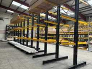 Online auction Draagarmstellingen, Palletstellingen, legbordstelling, roosters, magazijnbakken en magazijn toebehoren