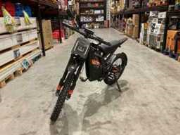 Vente aux enchères en ligne Elektrische fietsen, crossmotoren, quads en gereedschappen