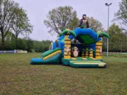 Online auction Evenementen materiaal, springkussens, stormbanen, fietsen, decors