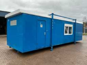 Vente aux enchères en ligne Ex verhuur: kantoorunits, voertuigen, bouwgereedschappen, aanbouwdelen en opslagshelters