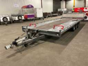 Online veiling Executieveiling gesloten aanhangwagens, auto-ambulances, ijswagen