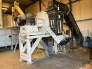 Vente aux enchères en ligne Executieveiling Pellitizer machine, intern transport en magazijninventaris