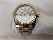 Online auction Executieveiling Rolex Sky Dweller en Rolex Datejust II Diamonds Oyster