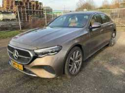 Online veiling Executieveiling van Mercedes personenauto, Mercedes en Iveco vrachtwagens en Massey Ferguson balenpers