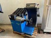 Online auction Garage apparatuur en hefbruggen