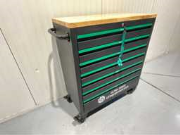 Online veiling Gereedschappen, heftrucks, hoogwerkers, stapelaars