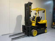 Online-Versteigerung Gereedschappen, vorkheftrucks, stapelaars en schoonmaakmachines