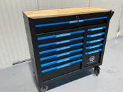 Online auction Gereedschappen, vorkheftrucks, stapelaars en schoonmaakmachines