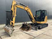 Online auction Grondverzet, vorkheftrucks, vrachtwagens, opleggers, bedrijfsvoertuigen