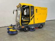 Online-Versteigerung Grondverzetmachines, golfkarren, schoonmaakmachines en orderpickers