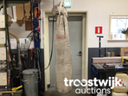 Online-Versteigerung Harley-Davidson motoren, Off-road caravans, sportwagen en woonunit