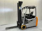 Online-Versteigerung Heftrucks, grasmaaiers quads en gereedschappen