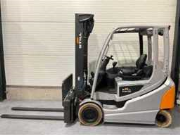 Online-Versteigerung Heftrucks , hoogwerkers , gereedschappen en schoonmaakmachines