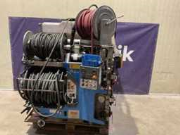 Online-Versteigerung Heftrucks, rioolmachines, grondverzetmachines, transport en ex-rental