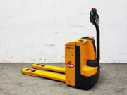 Vente aux enchères en ligne Intern transport en magazijninrichting