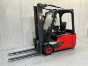 Online-Versteigerung Intern transport, grasmaaiers, offroad voertuigen \u0026 gereedschappen