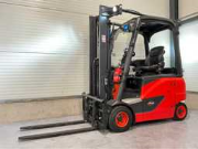 Online auction Intern transport materieel , graafmachines en gereedschappen