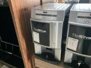 Vente aux enchères en ligne Koffiemachines en kantoormeubilair