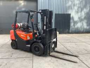 Online veiling Machines, heftrucks en bedrijfsbussen interieurbouwer