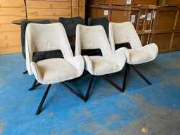 Online auction Magazijnvoorraad en showroommeubilair wegens bedrijfsverhuizing