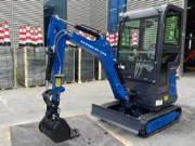 Online auction Minigravers, heftrucks, quads en gereedschappen