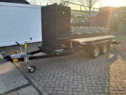 Vente aux enchères en ligne Mobiele meubels, drank/eetwagens, BBQ-Smokers, horeca apparatuur en buitenkeukens