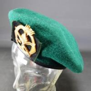 Online auction Nagelaten verzameling van militaria i.v.m. de slag om Arnhem deel 2. Startbod 1 EURO. Gratis verzending in Nederland v.a. € 49,95. OOZZOO Lunteren.