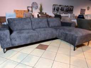 Online-Versteigerung Nieuwe (hoek)banken, eettafels, eetkamerstoelen, relaxfauteuils en tapijten