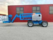 Online-Versteigerung Olijfbomen, heftrucks, generatoren, hoogwerkers, elektro materialen en rijplaten.