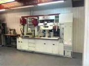 Online-Versteigerung Orthopedische werkplaats, gereedschappen, voertuigen en recreatie