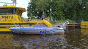 Online-Versteigerung Overheidsveiling Aluminium motorboot Buster XXL | 115pk bbm | Pega trailer iov Provincie Groningen