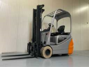 Vente aux enchères en ligne Overtollig in magazijn, materieel