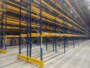 Vente aux enchères en ligne Palletstelling, legbordstelling, roostervloeren en magazijn toebehoren