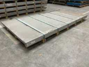 Online-Versteigerung Plaatstaal, vuren planken, dakleer en polycarbonaat