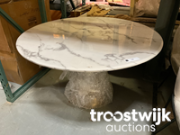 Online auction Richmond Meubels