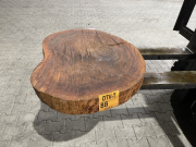 Online-Versteigerung Seizoensopruiming hardhouten tafels, schijven, wandbekleding en overig