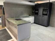 Online veiling (Showroom) keukens, keukenapparatuur en toebehoren