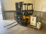 Online auction Standbouw systemen, heftruck, zaagmachine en lift