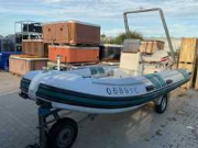 Online auction Tinyhouse, containers, opslagtenten, cross voertuigen en gereedschappen