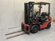 Online auction Utv’s, gereedschappen, vorkheftrucks, schoonmaakmachines en aggregaten