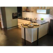 Online veiling Veiling van diverse showroom keukens & apparatuur (Diverse locaties)