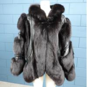 Online-Versteigerung Vintage luxe/exclusieve dames jassen en kleding uit de nalatenschap van een zeer welgestelde dame.