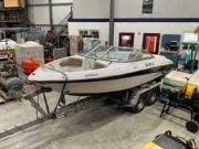 Vente aux enchères en ligne Voertuigen, machines, gereedschappen en diversen