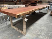 Vente aux enchères en ligne Voorraadopruiming Hardhouten Tafels